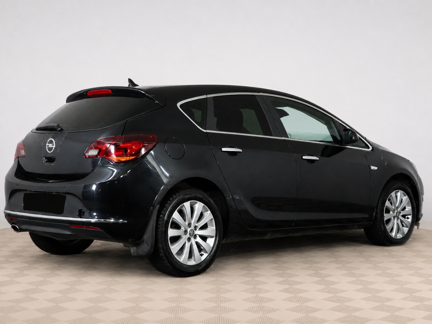 Opel - Opel Astra J Рестайлинг, 2012