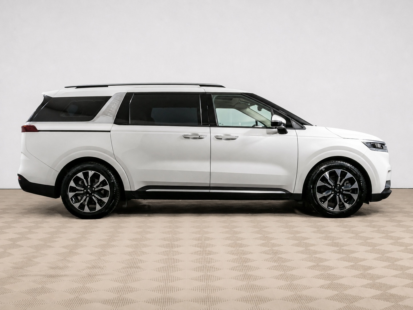 Kia - Kia Carnival IV, 2020
