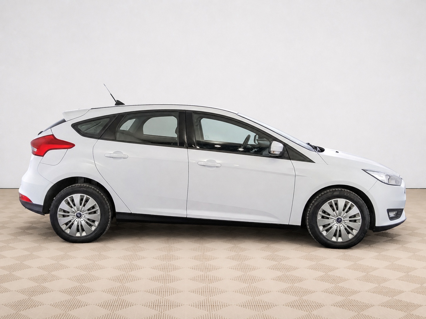 Ford - Ford Focus, 2018