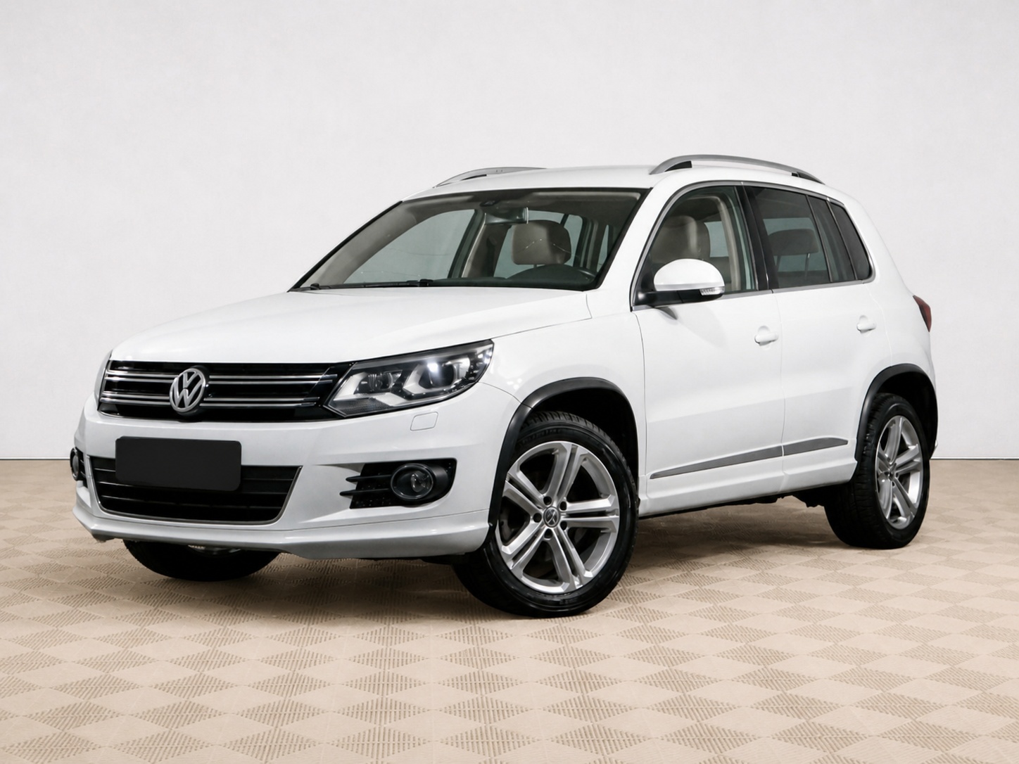 Volkswagen - Volkswagen Tiguan I Рестайлинг, 2015