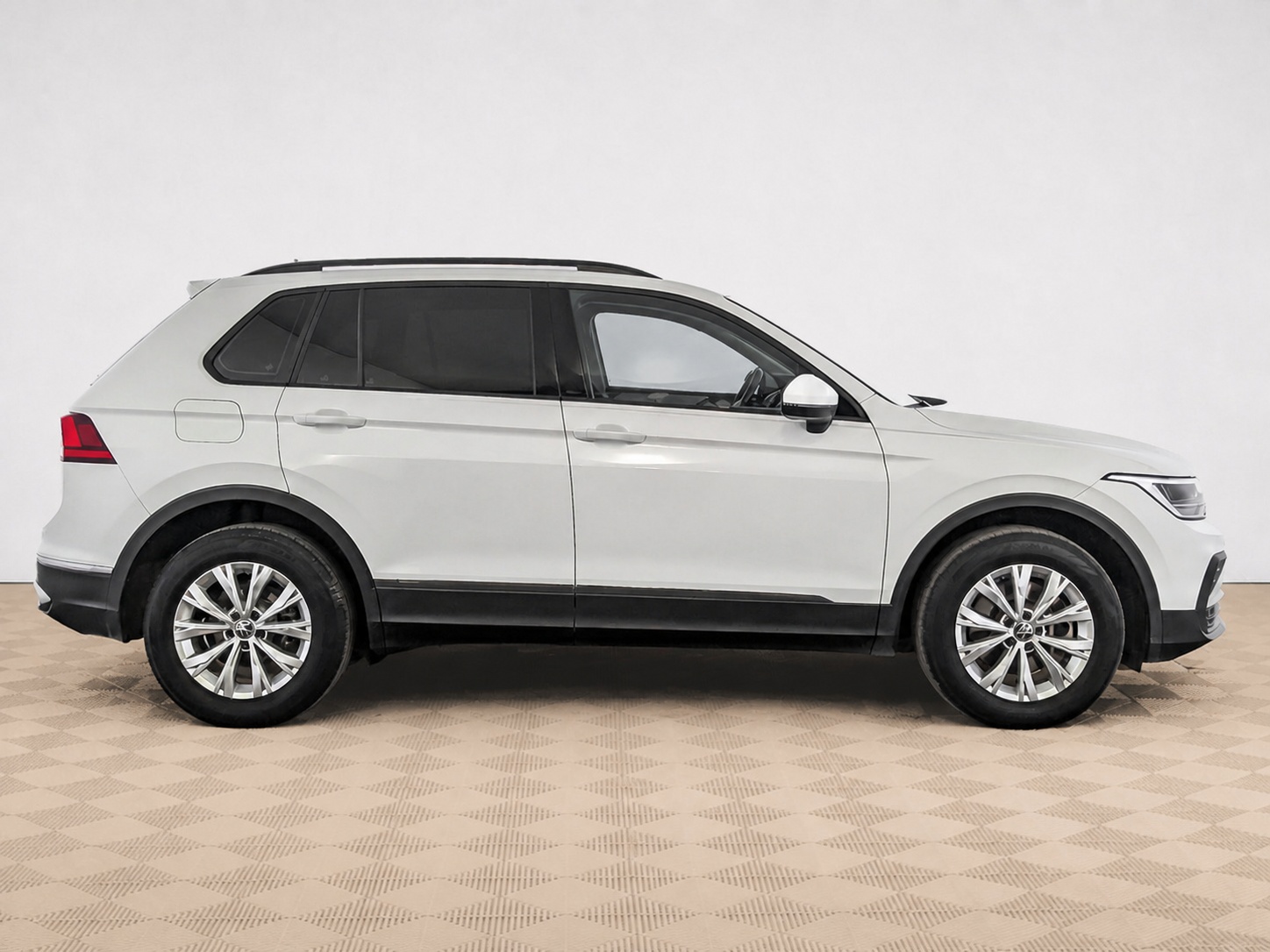 Volkswagen - Volkswagen Tiguan II Рестайлинг, 2021