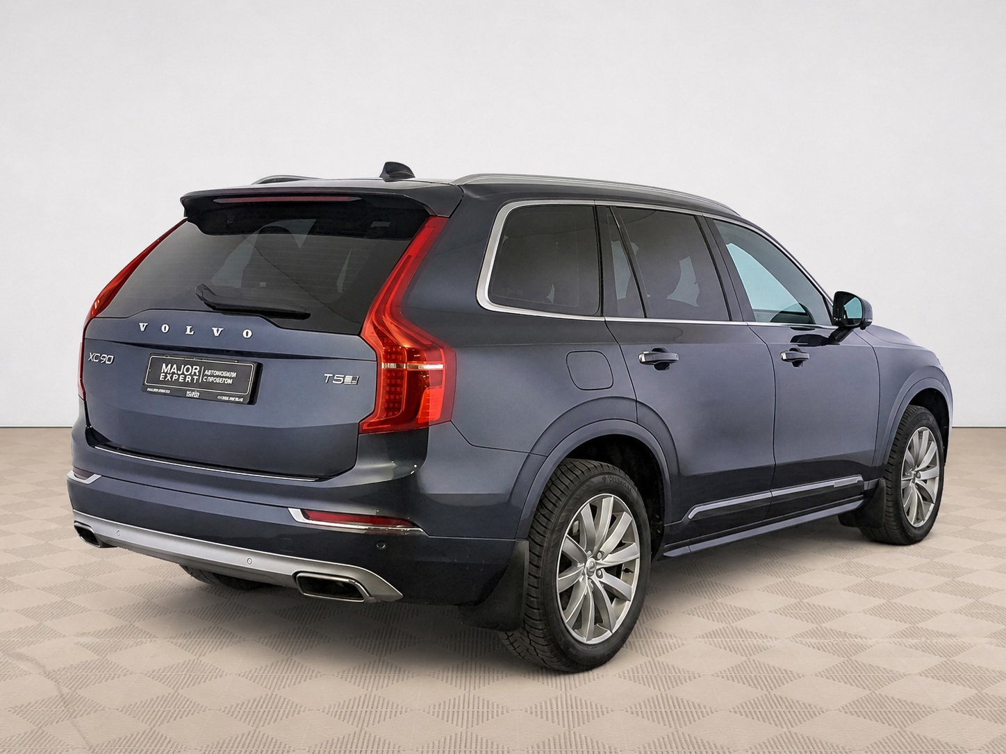 Volvo - Volvo XC90, 2018