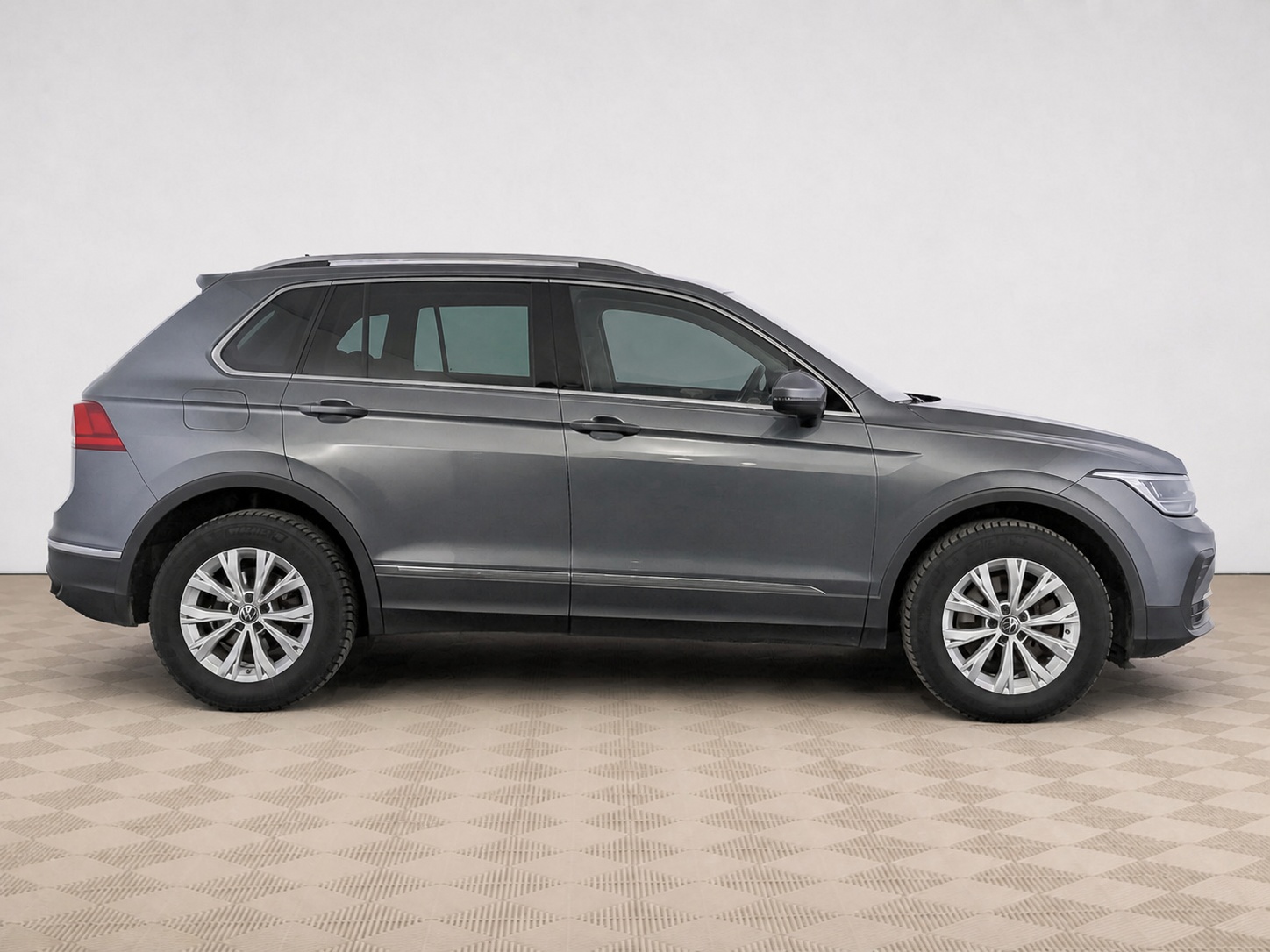 Volkswagen - Volkswagen Tiguan II Рестайлинг, 2021