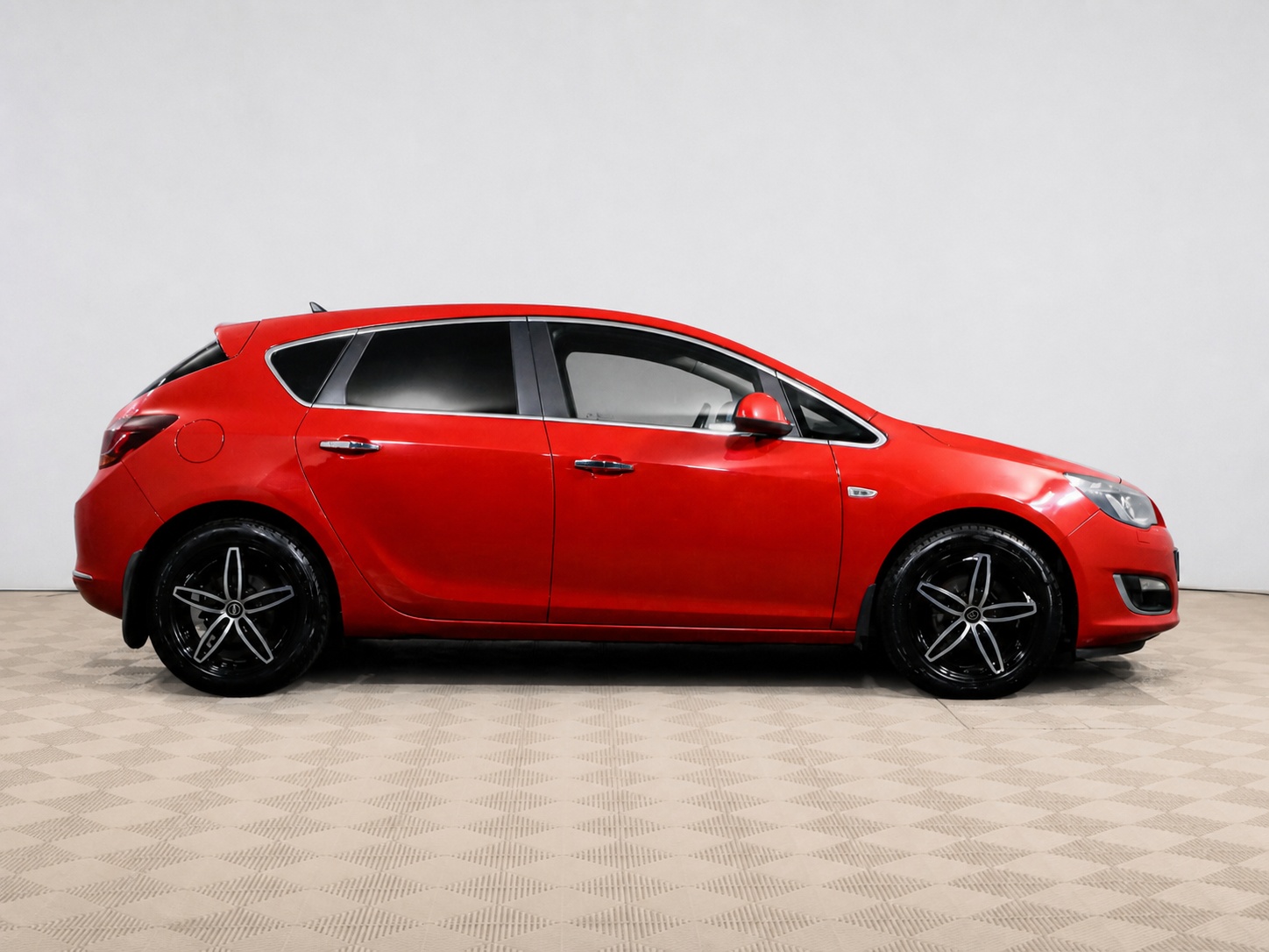 Opel - Opel Astra J Рестайлинг, 2013