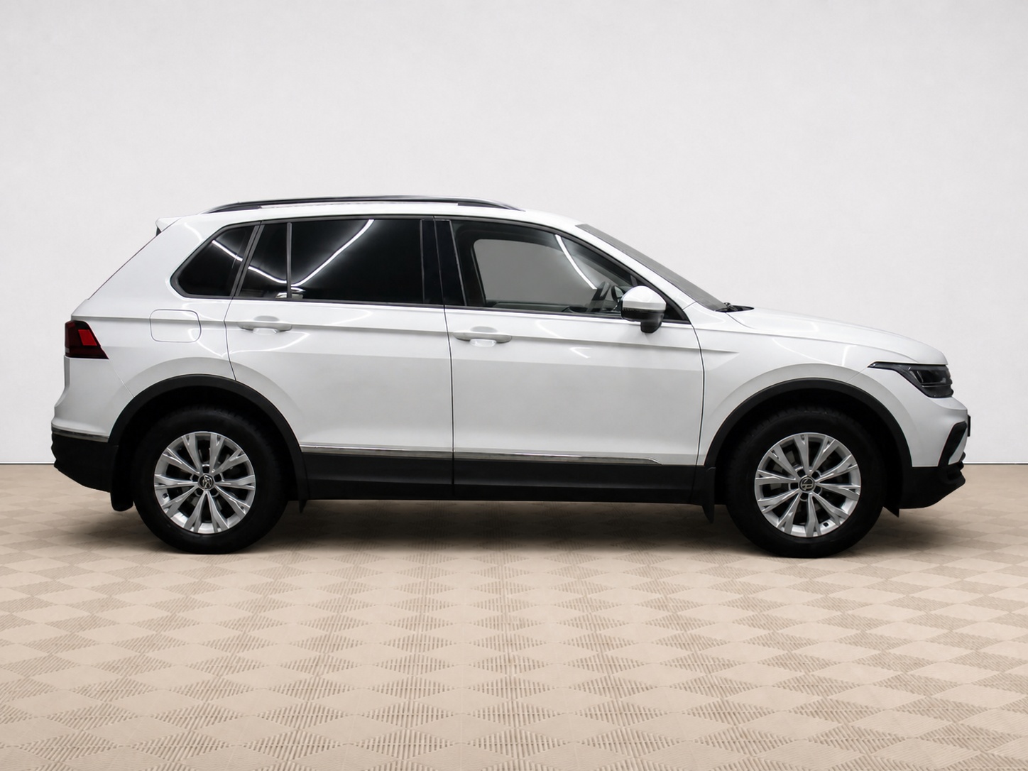 Volkswagen - Volkswagen Tiguan II Рестайлинг, 2022