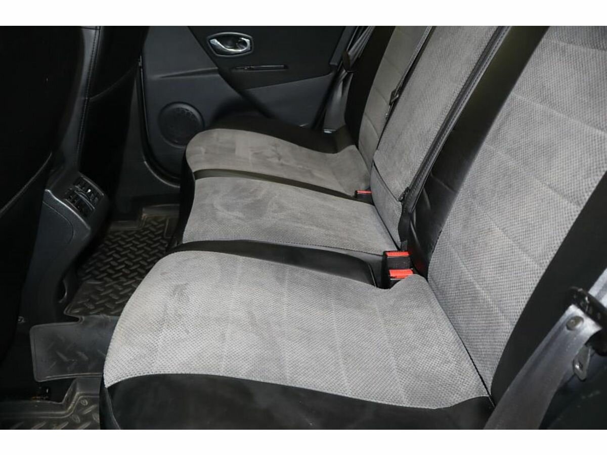 Renault - Renault Megane III Рестайлинг, 2013