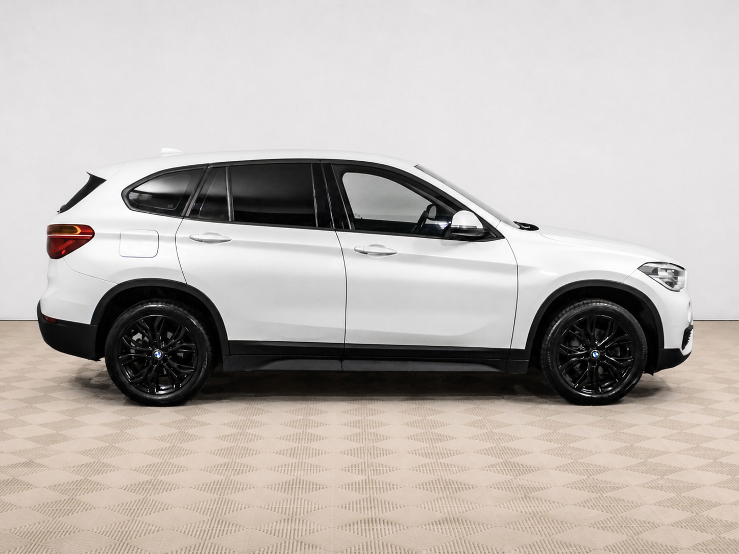 BMW - BMW X1 18d xDrive II (F48), 2017