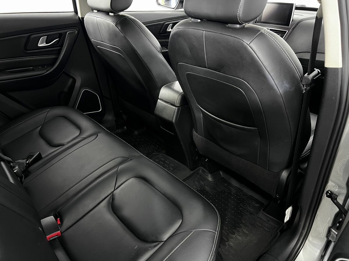FAW - FAW Besturn X40 I, 2021