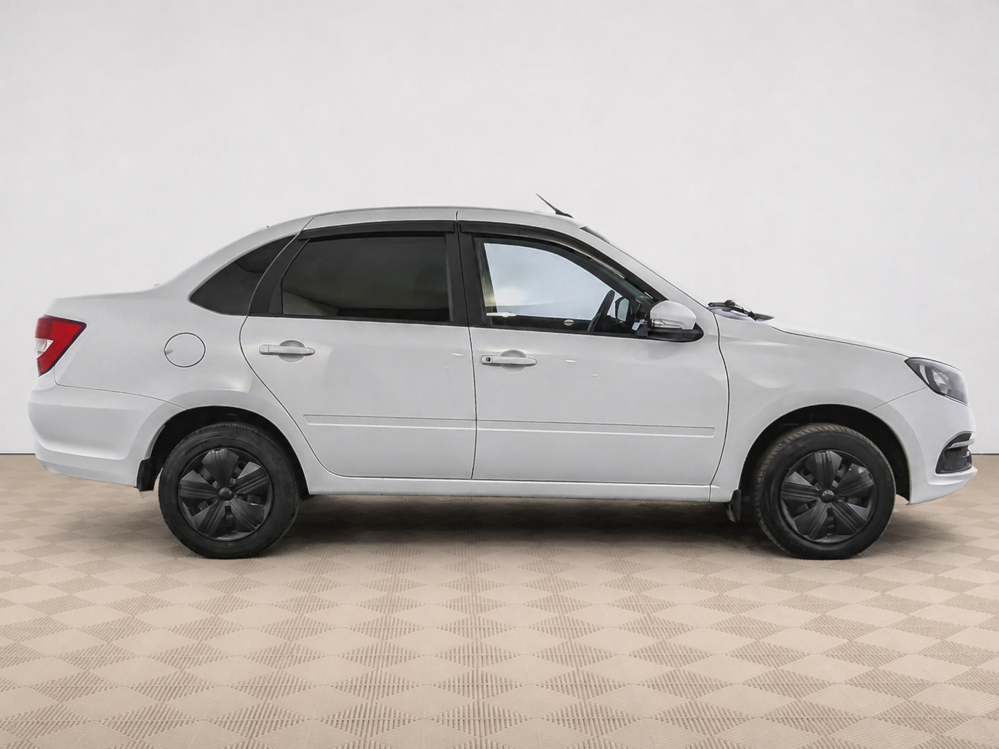 LADA (ВАЗ) - Lada Granta, 2023