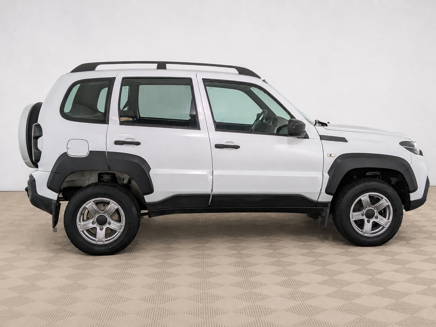 LADA (ВАЗ) - Lada Niva Travel, 2022