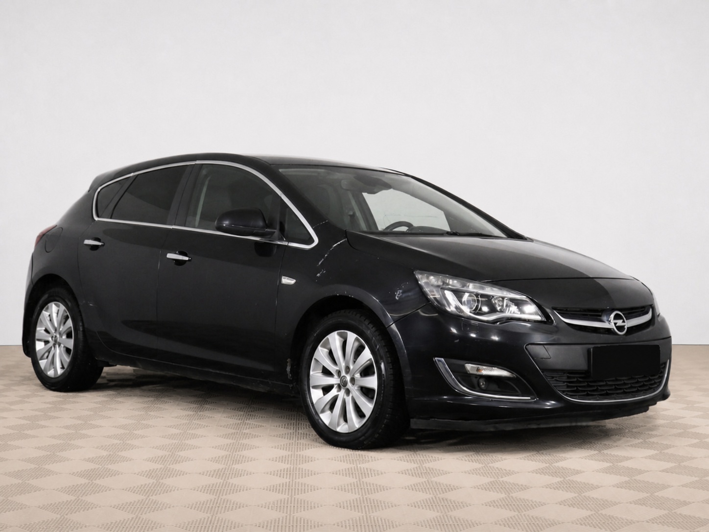 Opel - Opel Astra J Рестайлинг, 2012