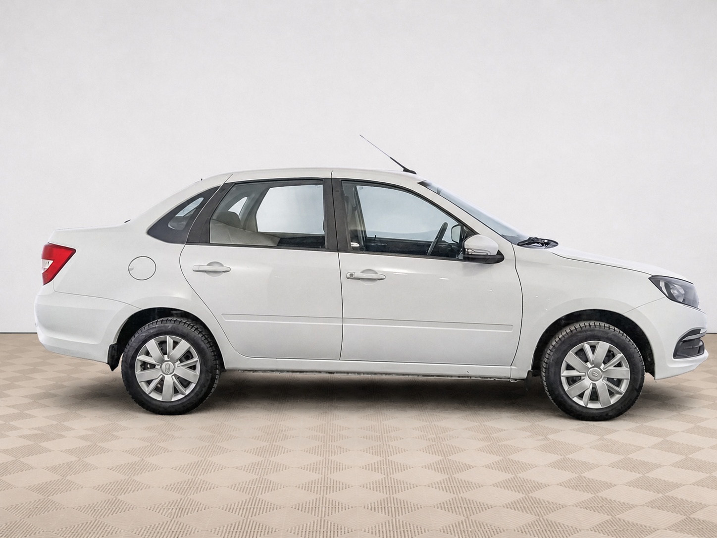 LADA (ВАЗ) - Lada Granta, 2023