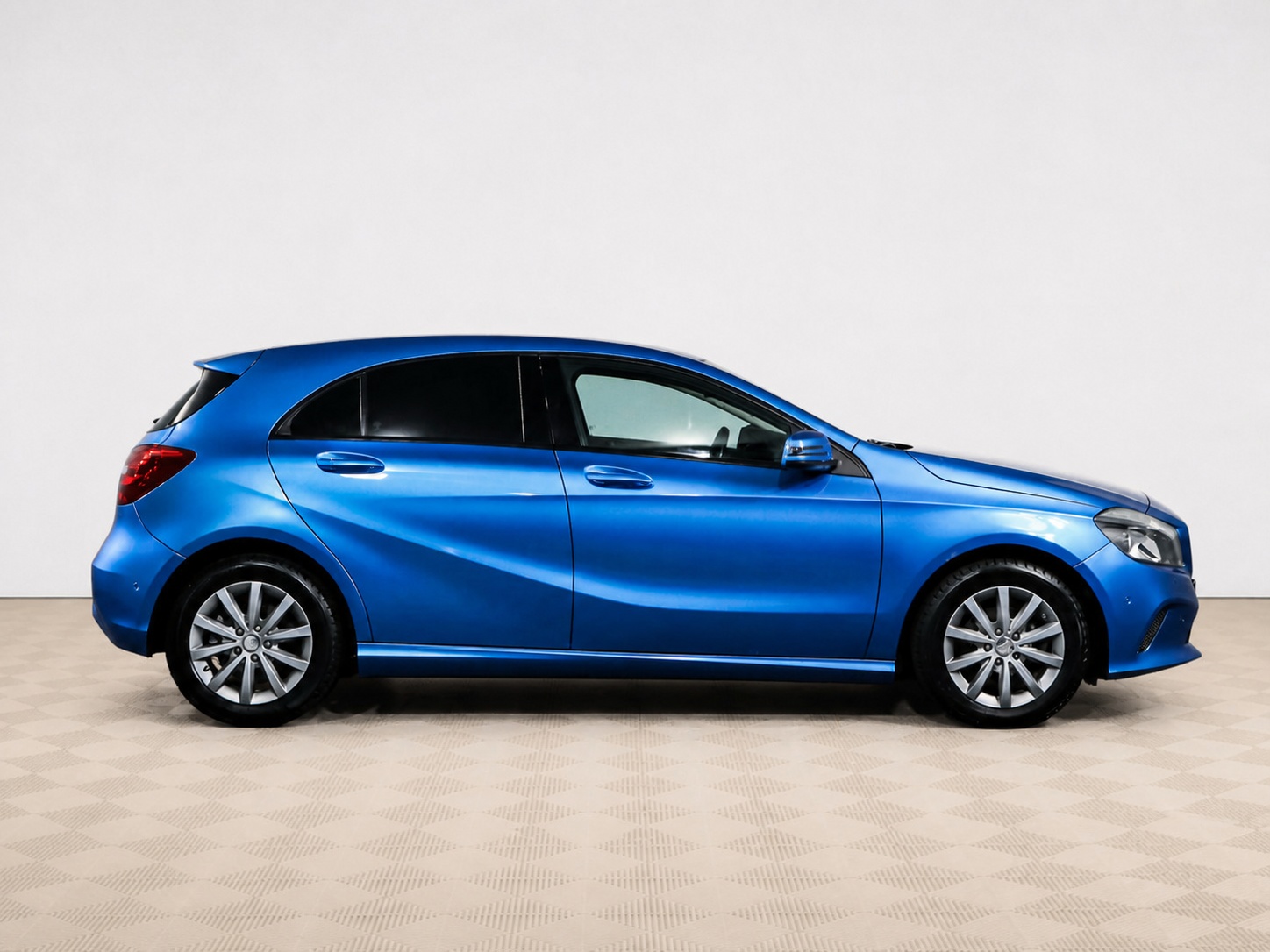 Mercedes-Benz - Mercedes-Benz A-Класс 180 III (W176) Рестайлинг, 2016