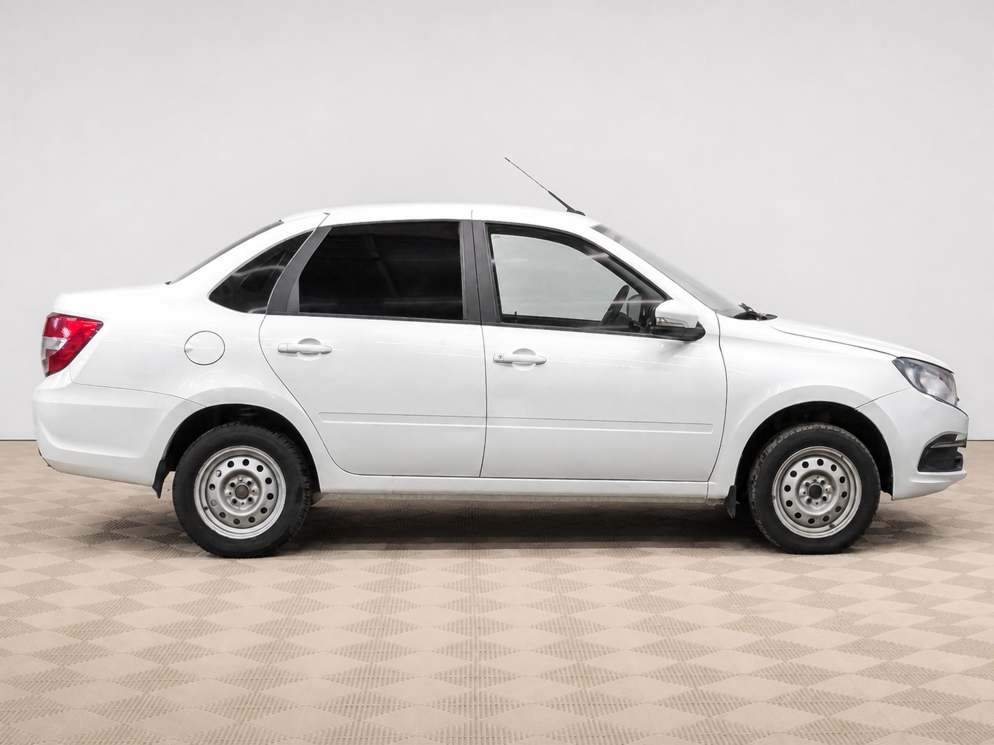 LADA (ВАЗ) - Lada Granta, 2024