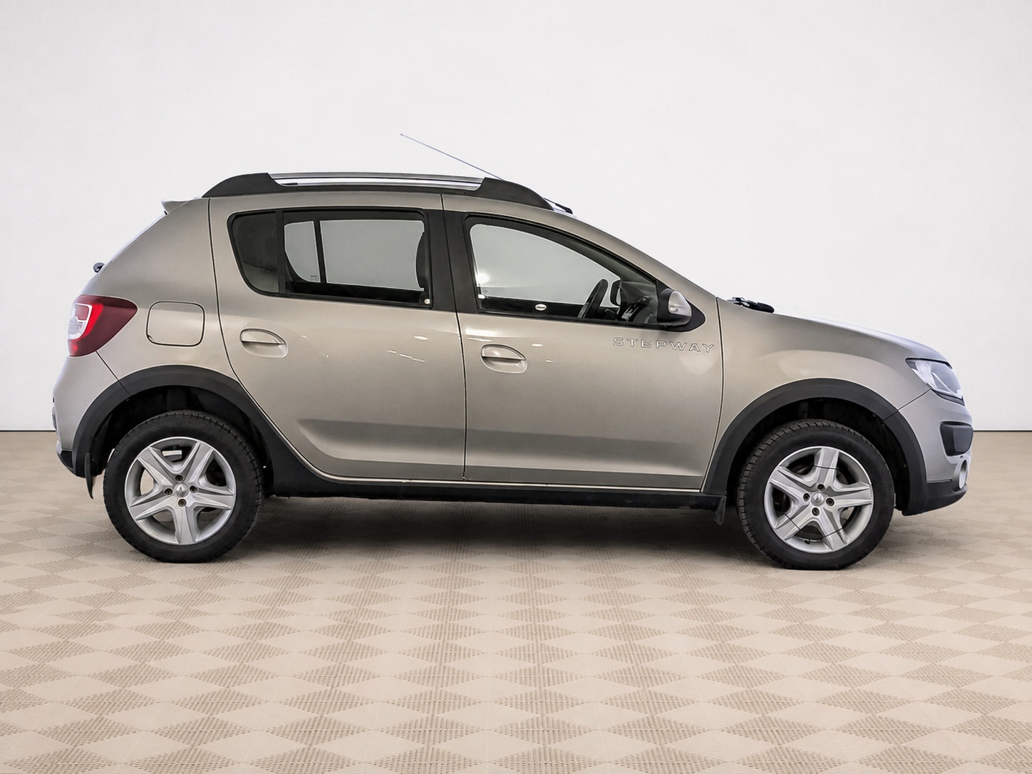 Renault - Renault Sandero Stepway II, 2016