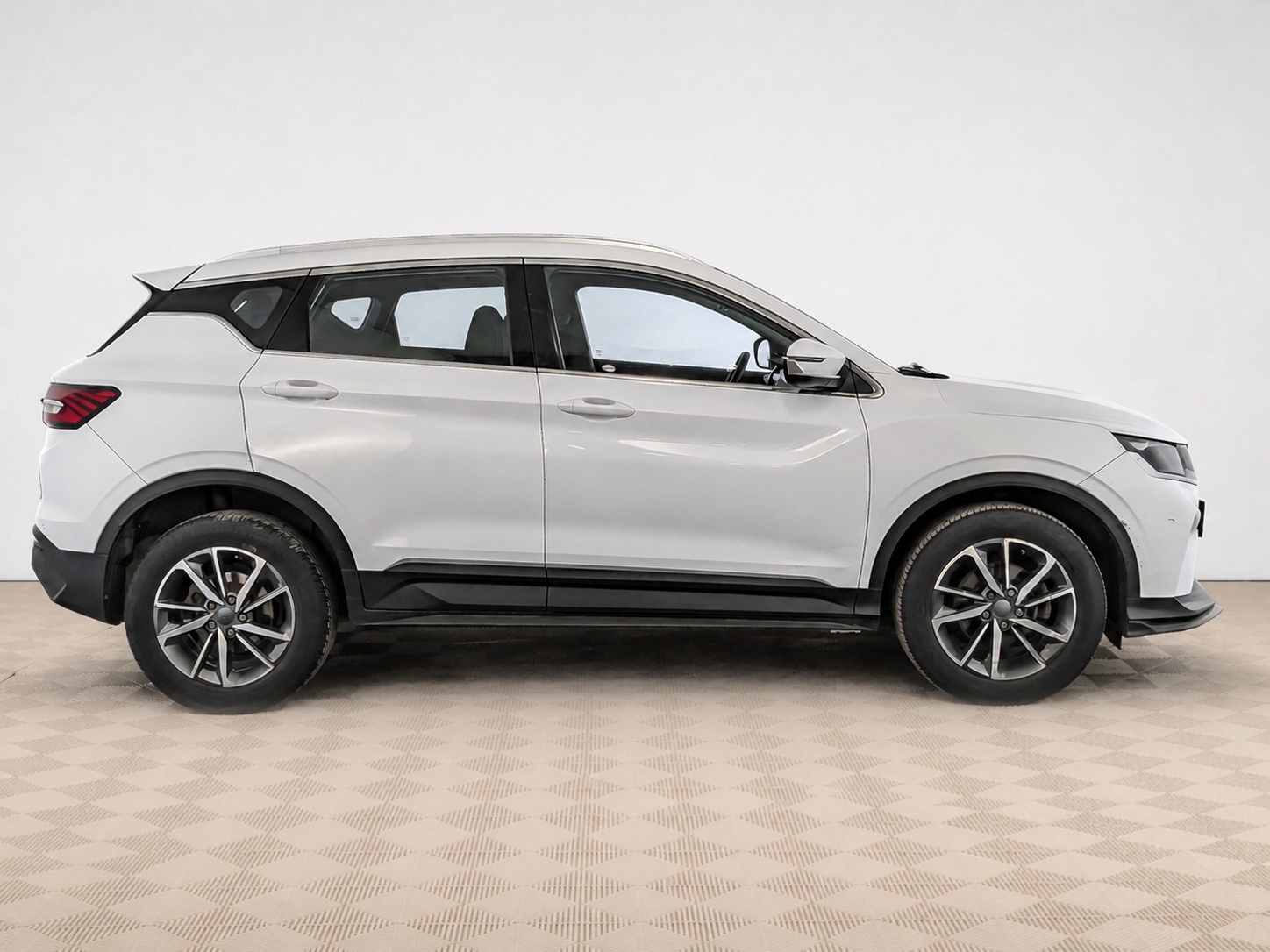 Geely - Geely Coolray I, 2022