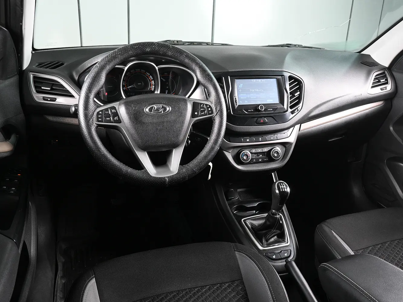 LADA (ВАЗ) - LADA (ВАЗ) Vesta I, 2017 г.