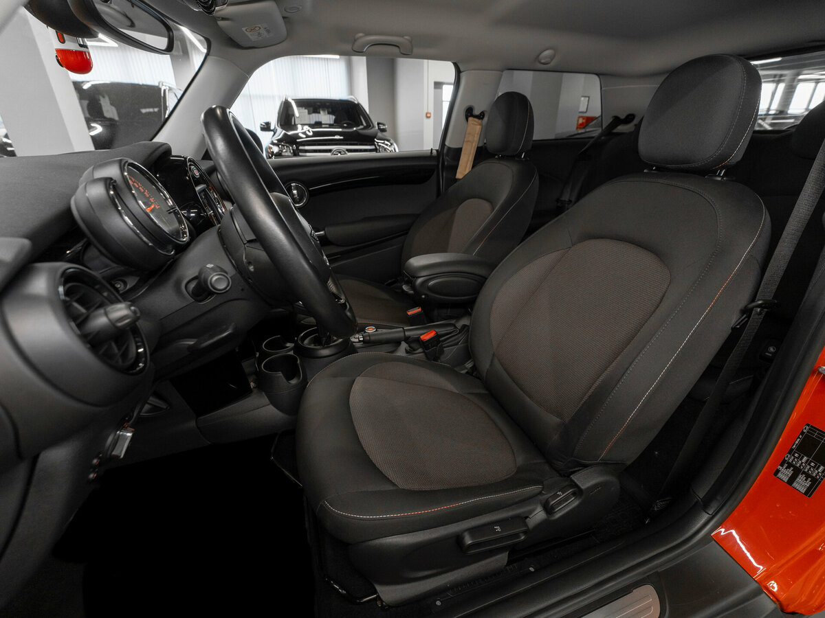 Mini - Mini Hatch Cooper III (F55/F56), 2018