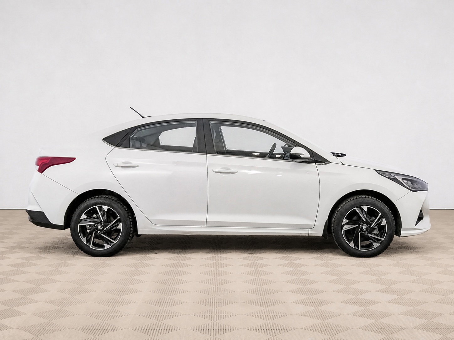 Hyundai - Hyundai Solaris, 2022