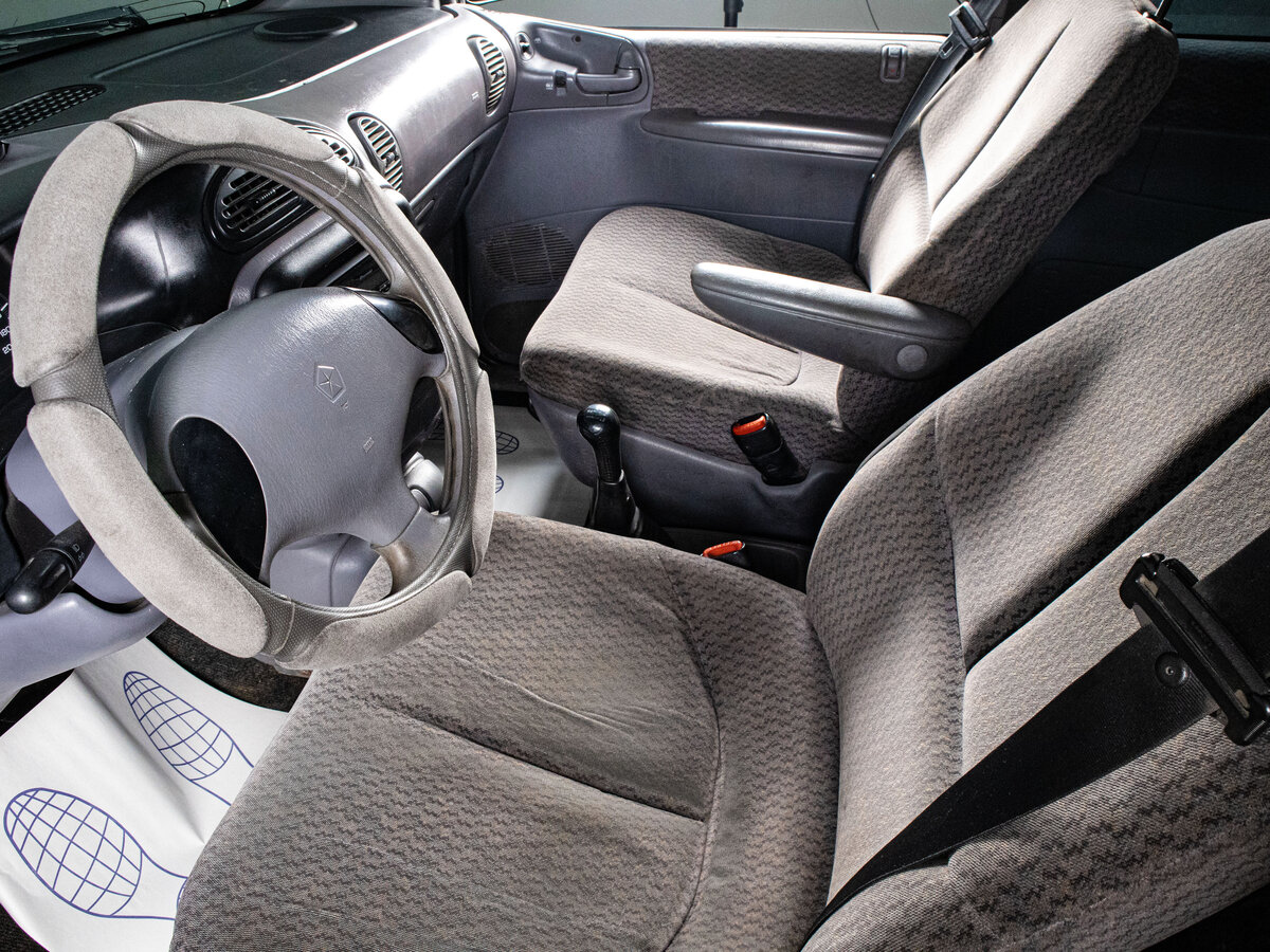 Chrysler - Chrysler Voyager III, 2000