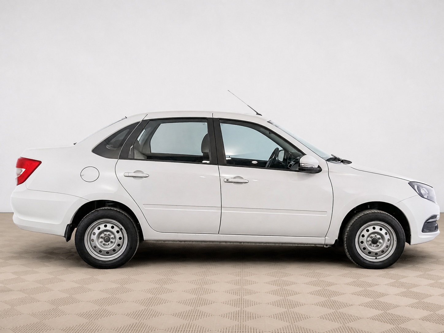 LADA (ВАЗ) - Lada Granta, 2025