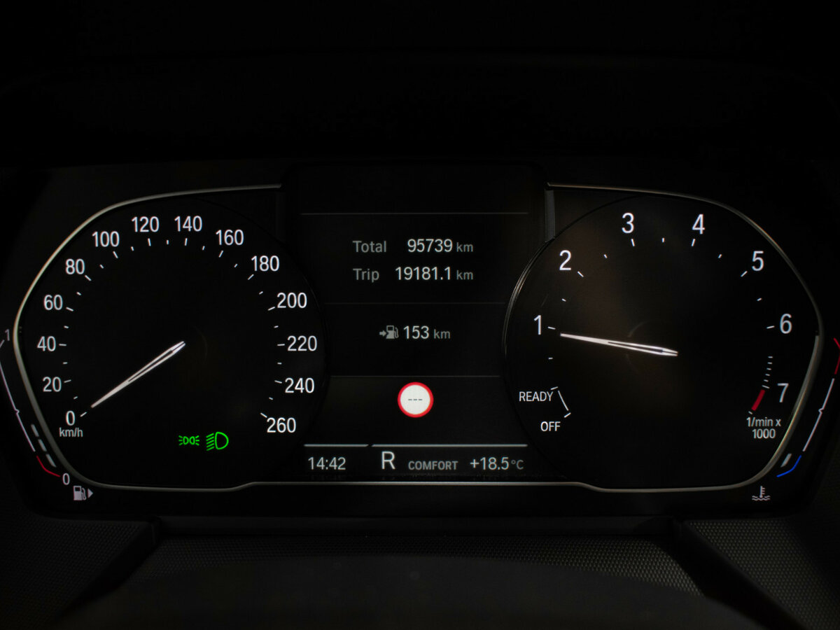 BMW - BMW 1 серии 118i III (F40), 2021