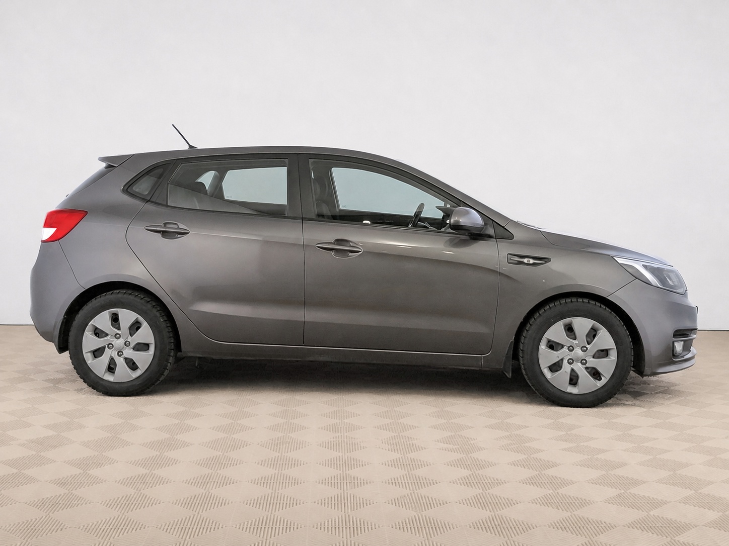 Kia - Kia Rio, 2015