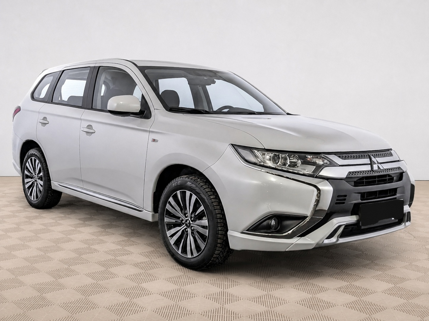 Mitsubishi - Mitsubishi Outlander, 2022