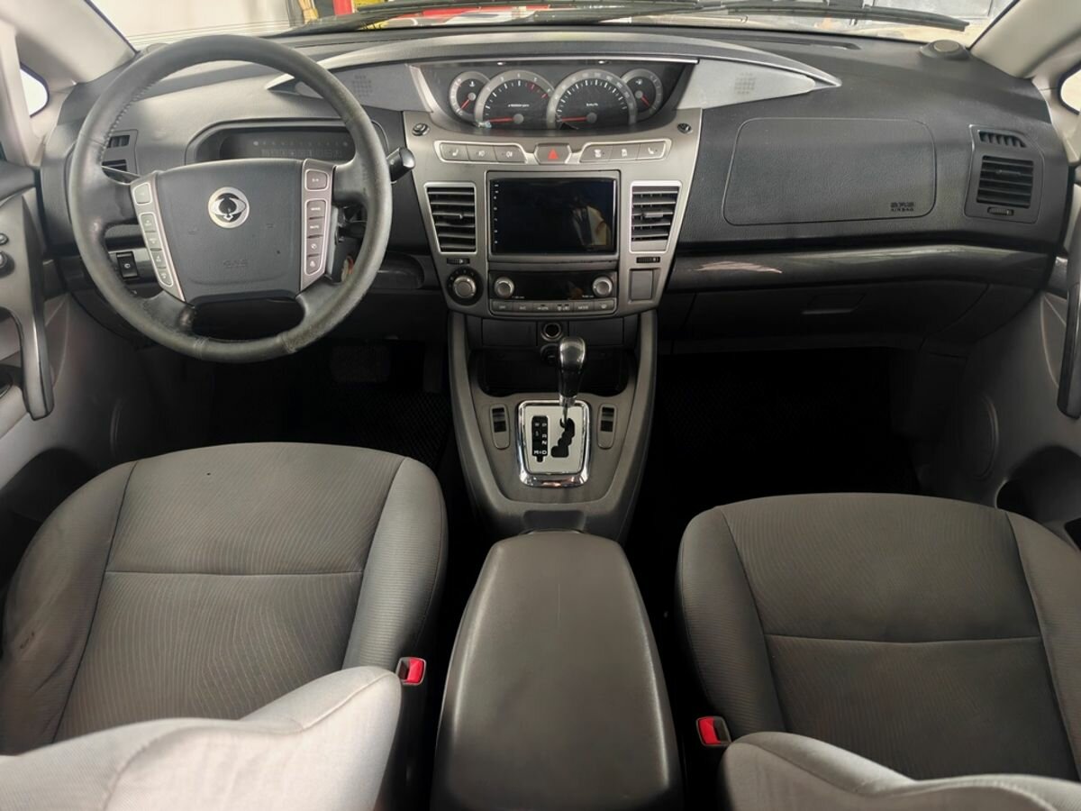 SsangYong - SsangYong Stavic, 2013