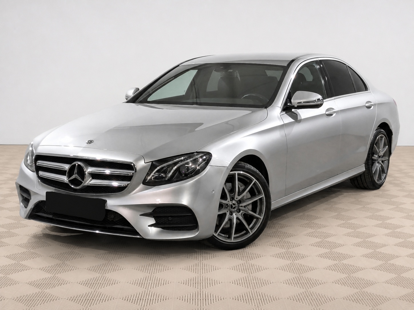 Mercedes-Benz - Mercedes-Benz E-Класс, 2020