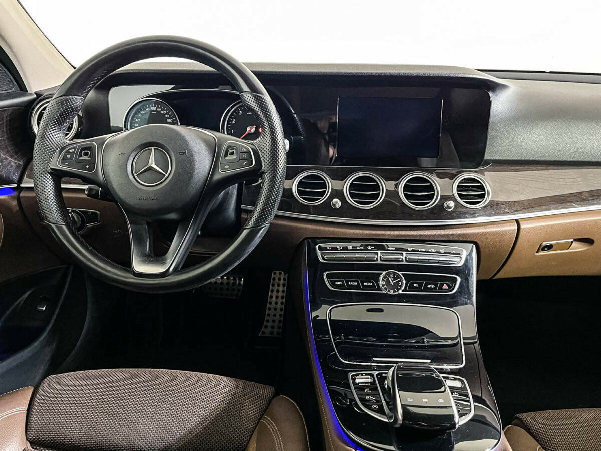 Mercedes-Benz - Mercedes-Benz E-Класс 200 V (W213, S213, C238), 2016