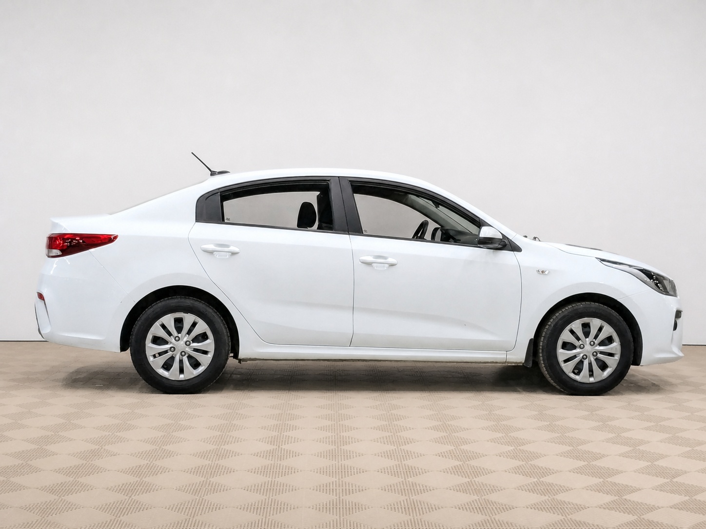 Kia - Kia Rio, 2020