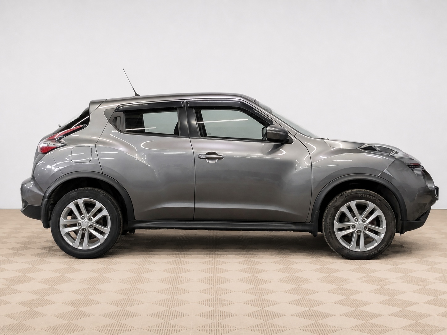 Nissan - Nissan Juke, 2015
