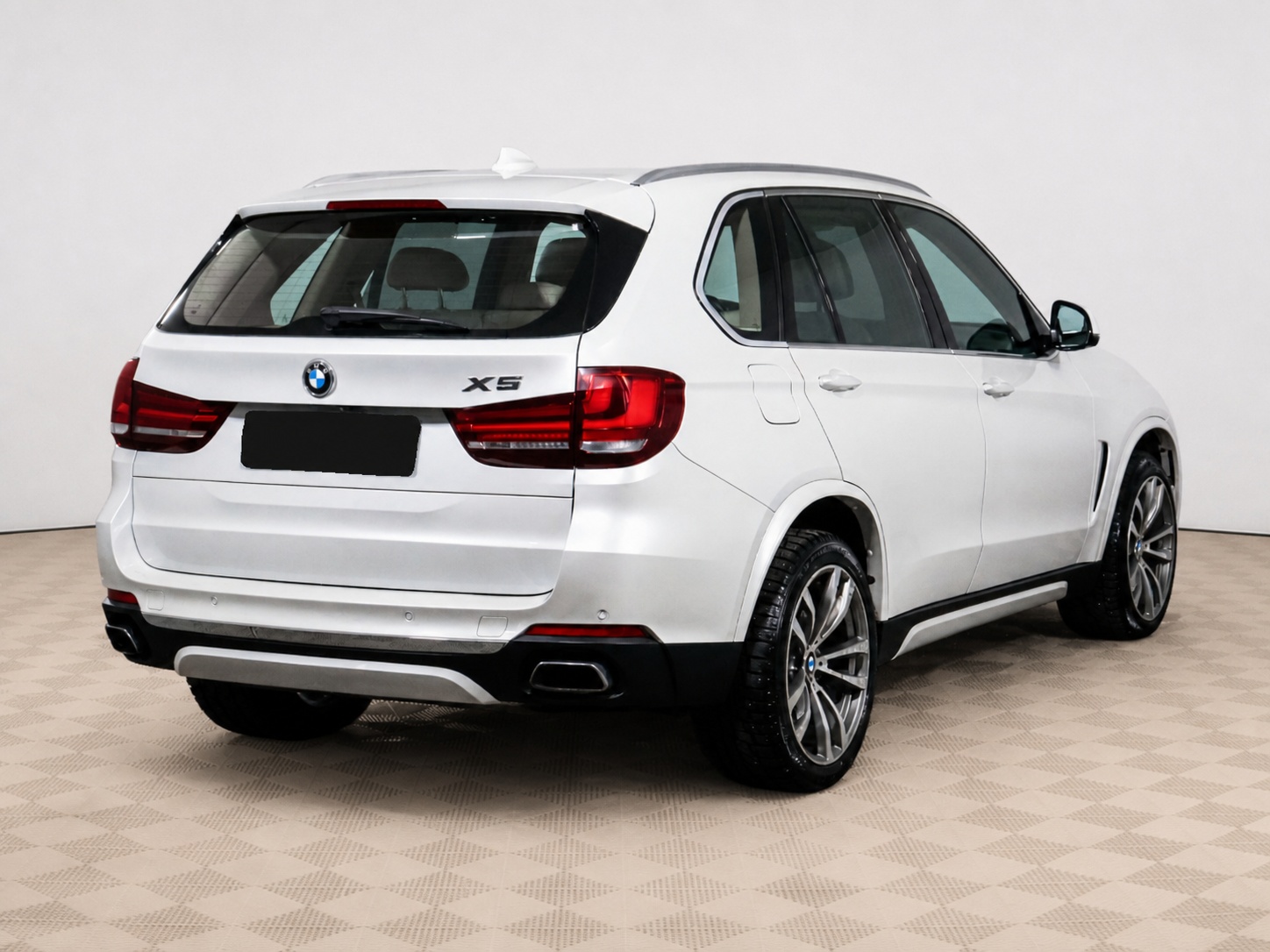 BMW - BMW X5 50i III (F15), 2014