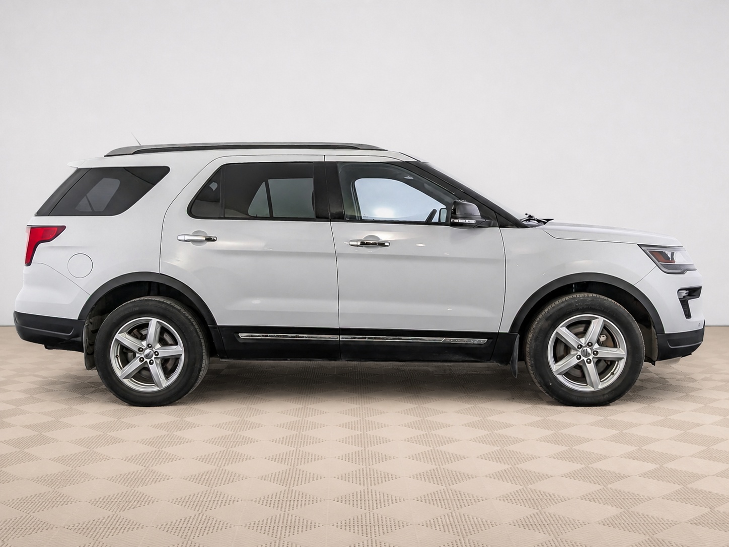 Ford - Ford Explorer, 2018