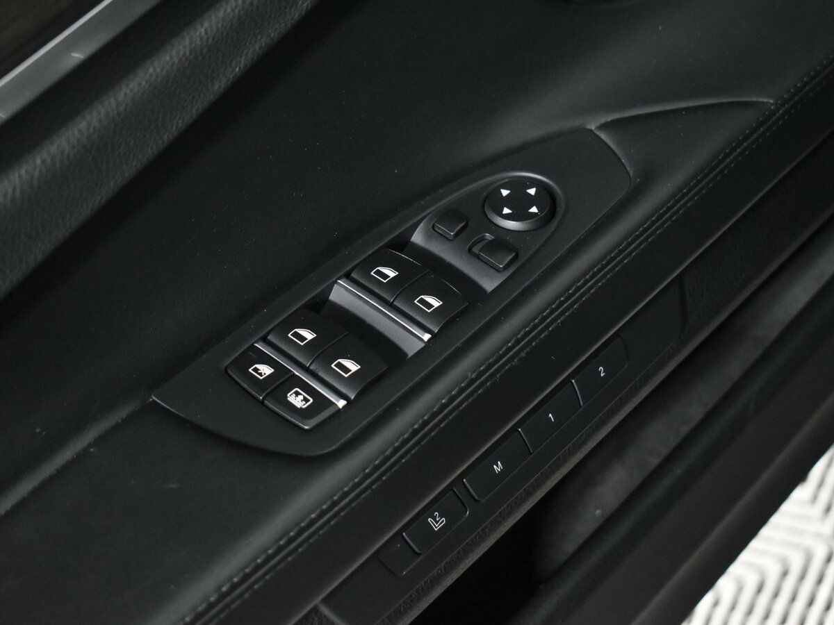 BMW - BMW 7 серии Long 740Li xDrive V (F01/F02/F04) Рестайлинг, 2012