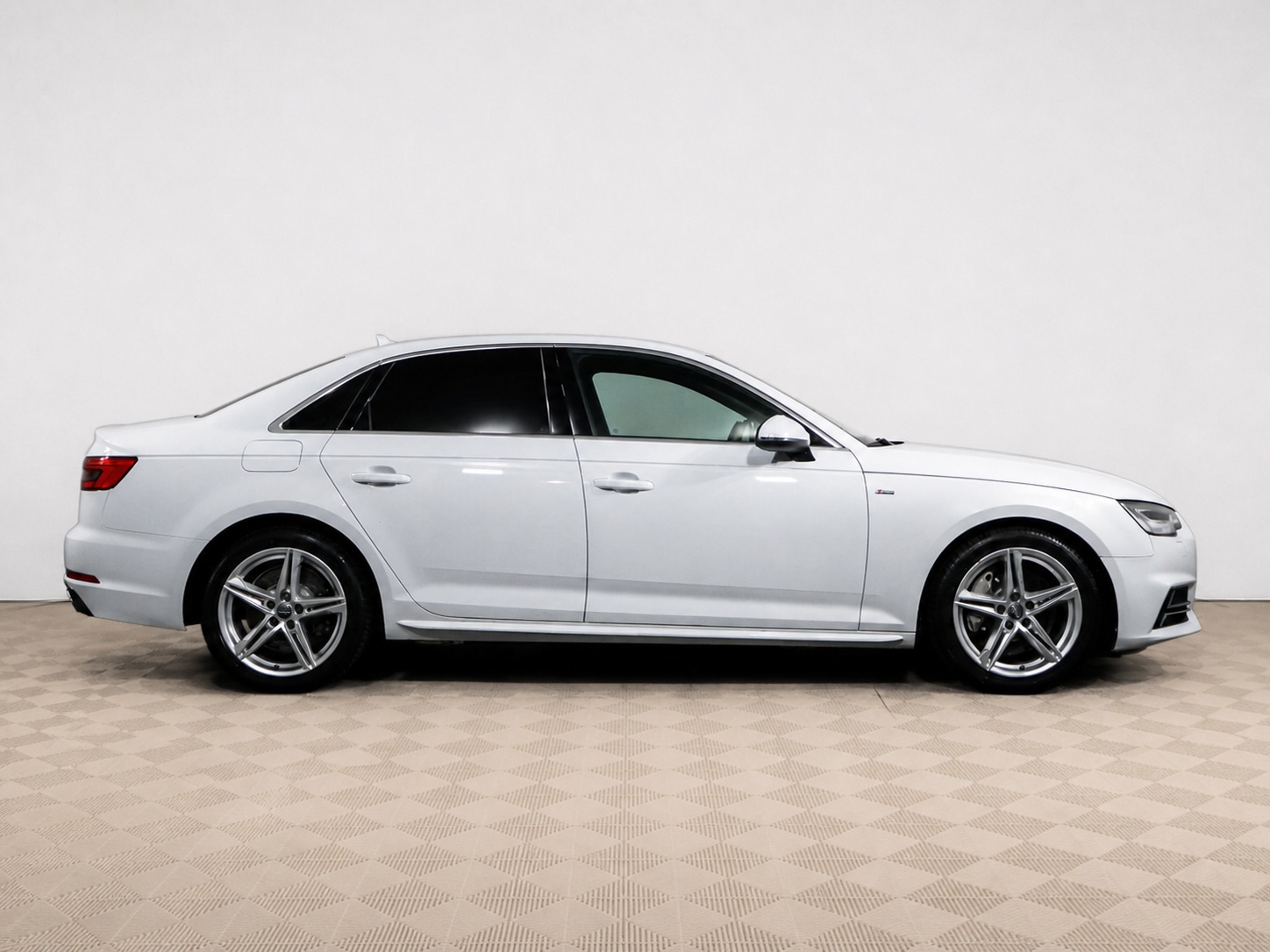 Audi - Audi A4 V (B9), 2017
