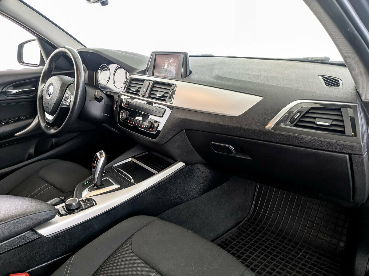 BMW - BMW 1 серии 118i II (F20/F21) Рестайлинг 2, 2018