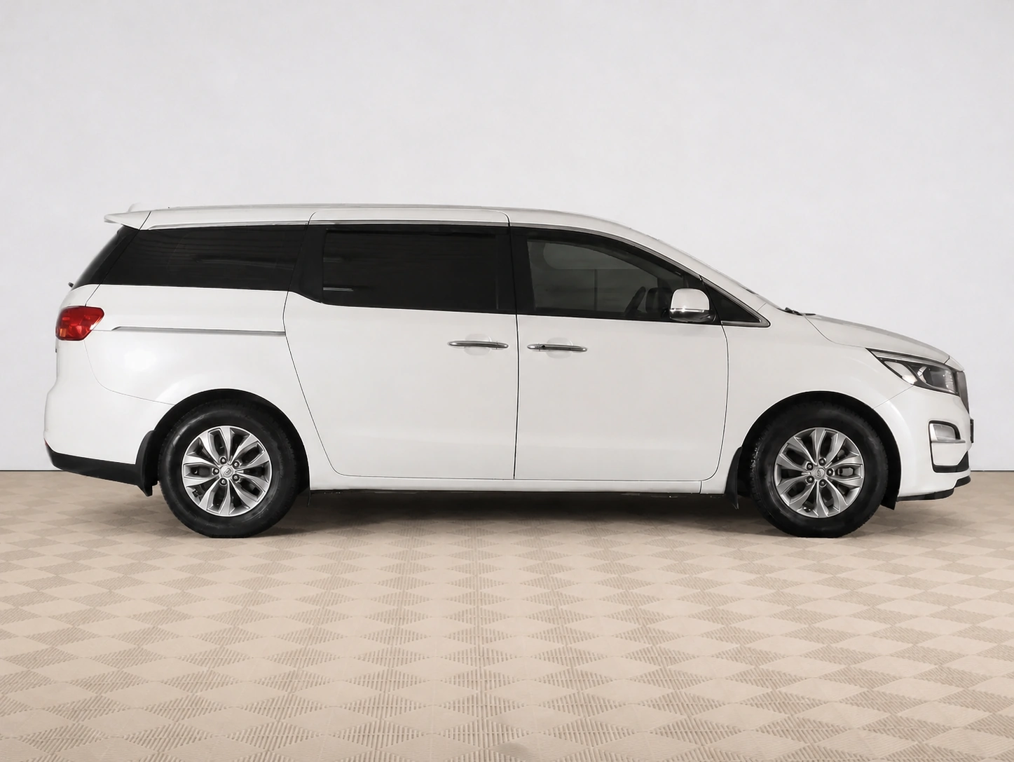 Kia - Kia Carnival III, 2018 г.