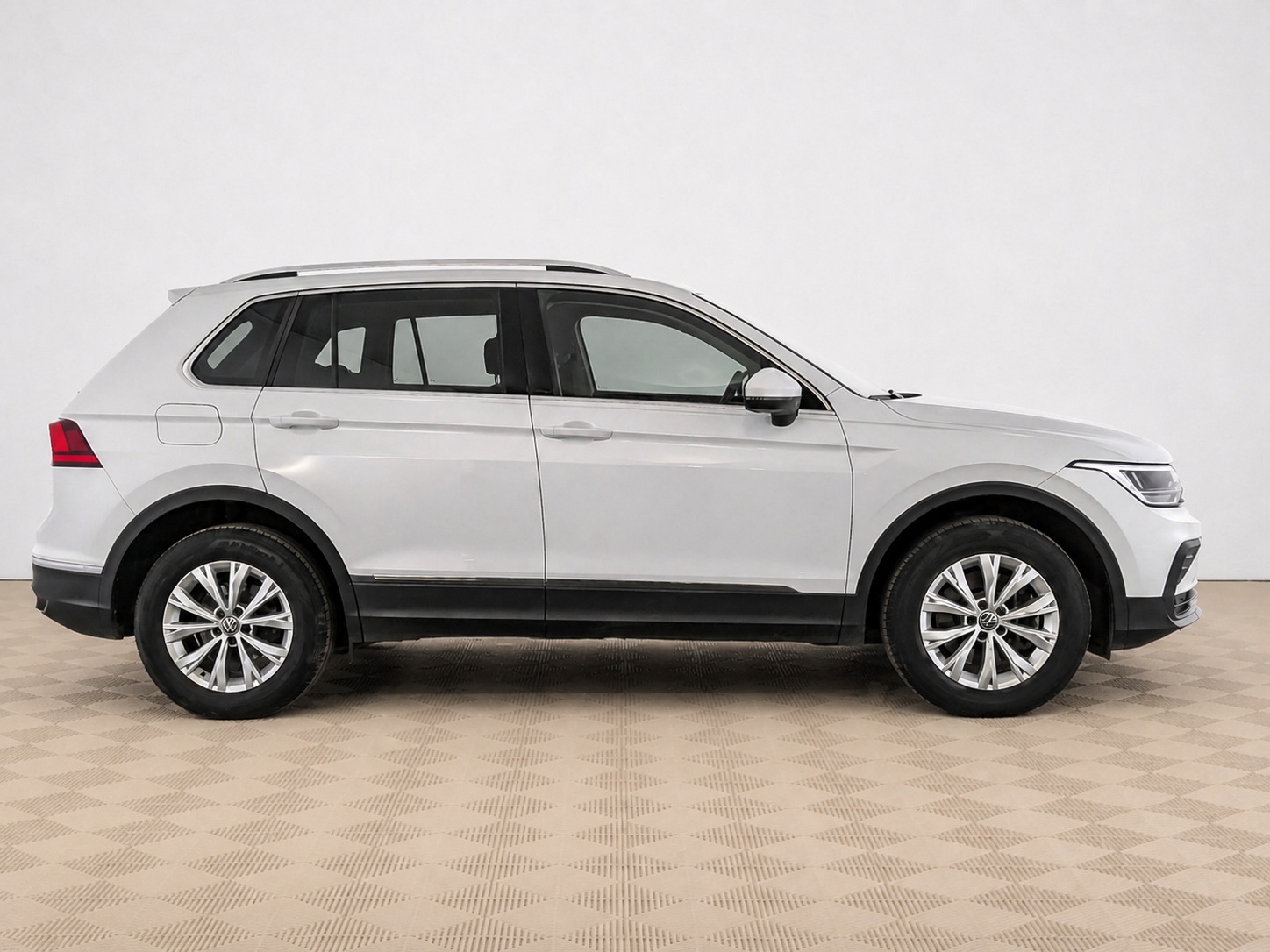 Volkswagen - Volkswagen Tiguan II Рестайлинг, 2021