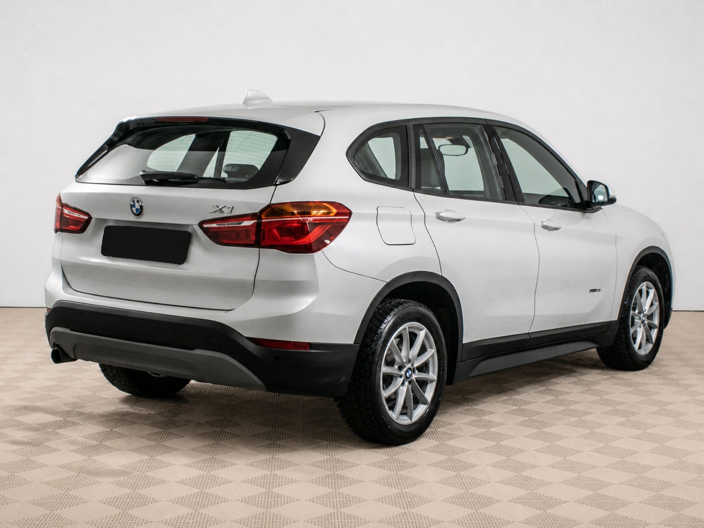BMW - BMW X1 18i sDrive II (F48), 2017