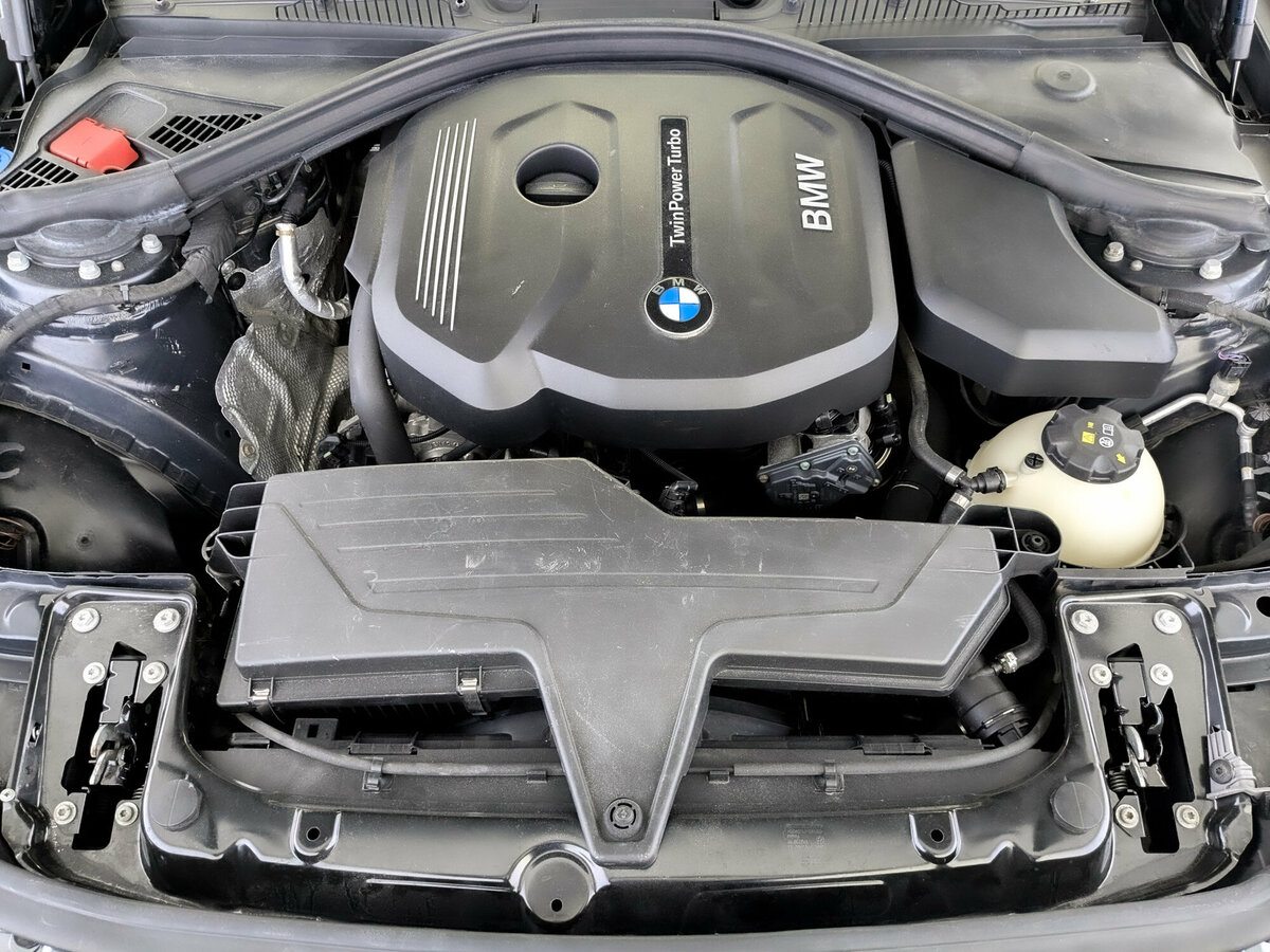 BMW - BMW 1 серии 118i II (F20/F21) Рестайлинг 2, 2018