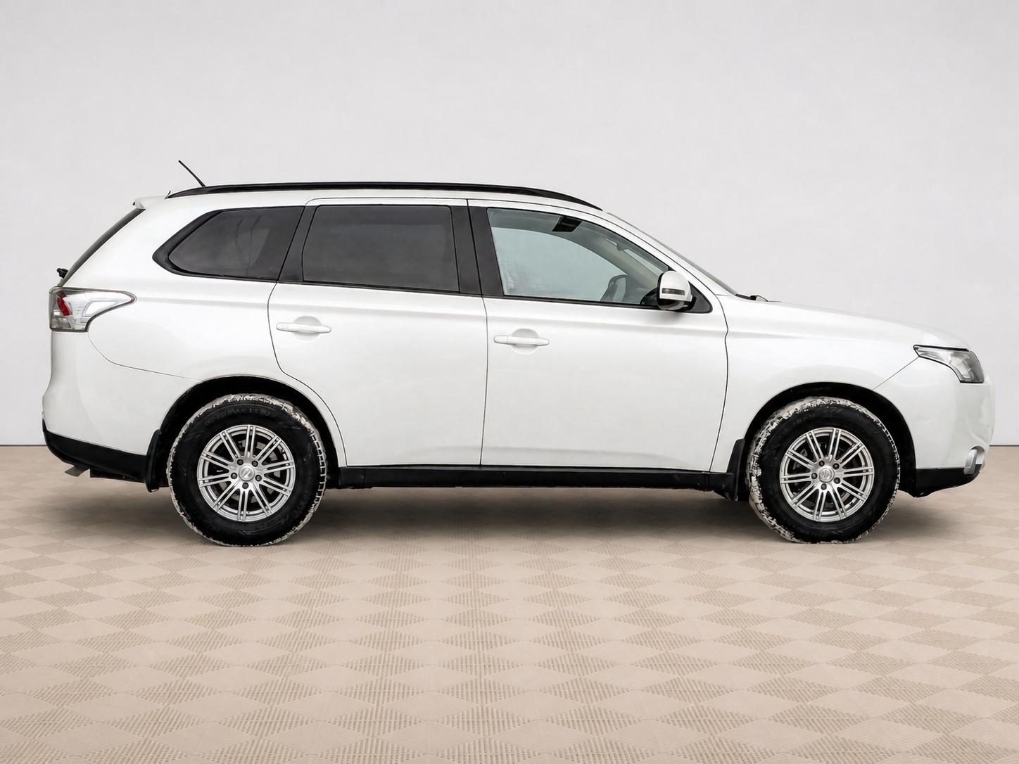 Mitsubishi - Mitsubishi Outlander, 2013