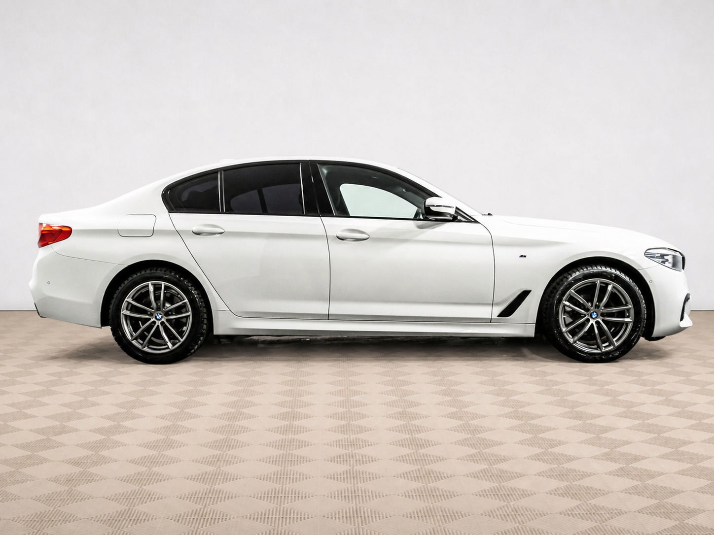 BMW - BMW 5 серии 520d xDrive VII (G30/G31/G38), 2020