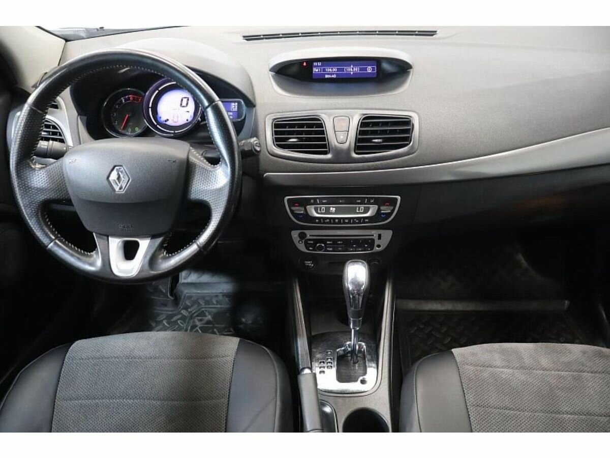 Renault - Renault Megane III Рестайлинг, 2013