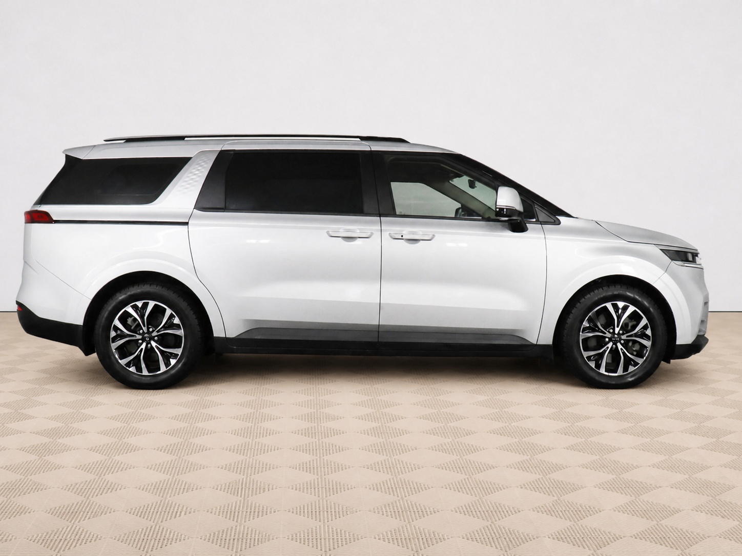 Kia - Kia Carnival IV, 2020