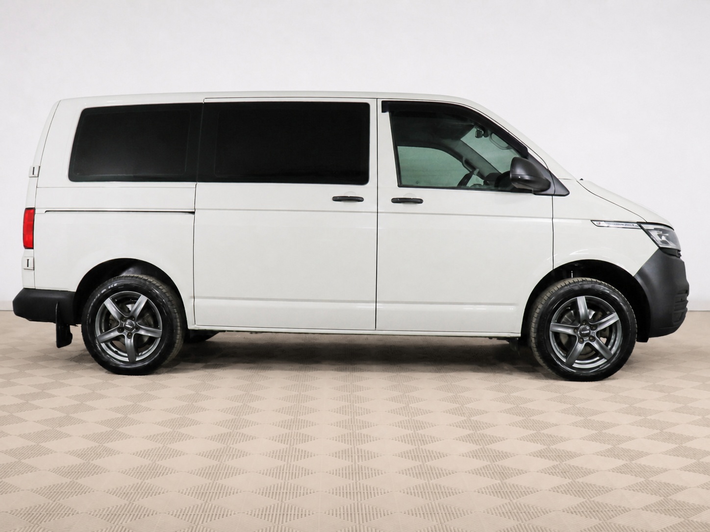 Volkswagen - Volkswagen Caravelle T6 Рестайлинг, 2021