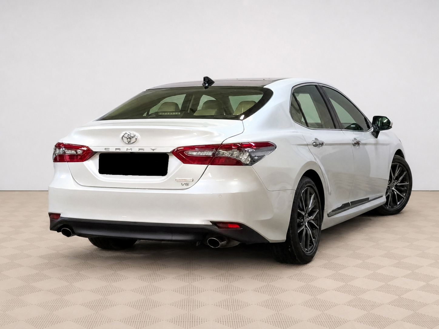 Toyota - Toyota Camry, 2023