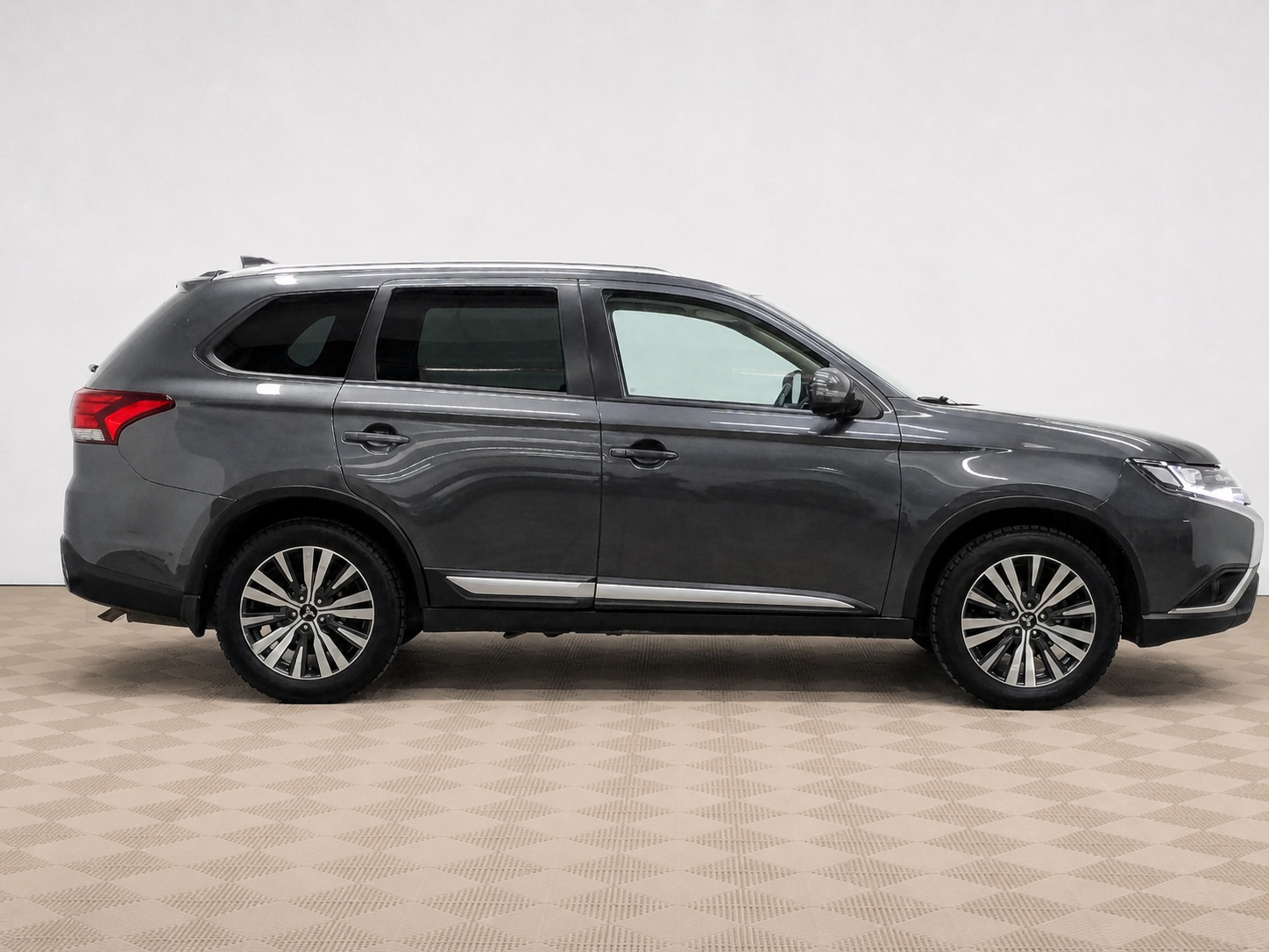Mitsubishi - Mitsubishi Outlander, 2021