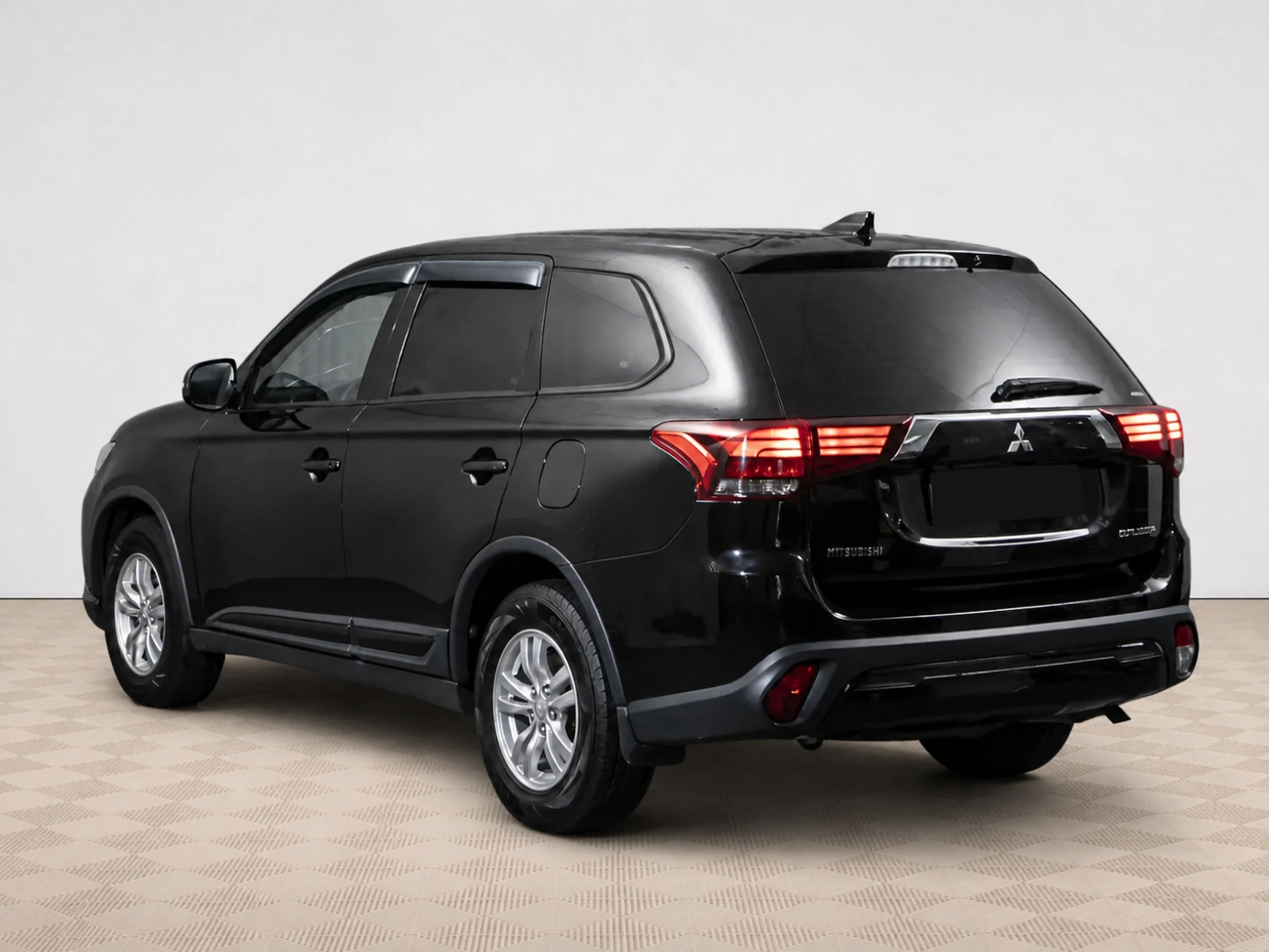 Mitsubishi - Mitsubishi Outlander III Рестайлинг 3, 2019 г.